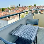 Dompanorama Kleiner Buddha Fuer 2 Pers Spira