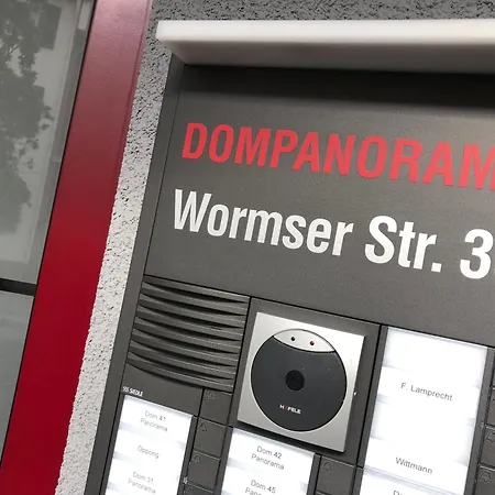 Dompanorama Kleiner Buddha Fuer 2-3pers Spira