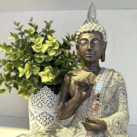 Dompanorama Kleiner Buddha Fuer 2 Pers Spira