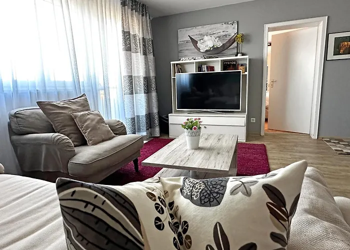 Dompanorama Kleiner Buddha Fuer 2-3pers * Spira