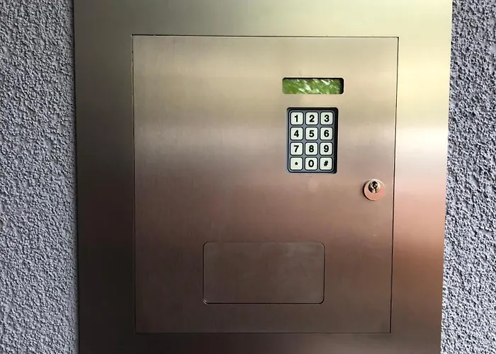 Dompanorama Kleiner Buddha Fuer 2-3pers Spira